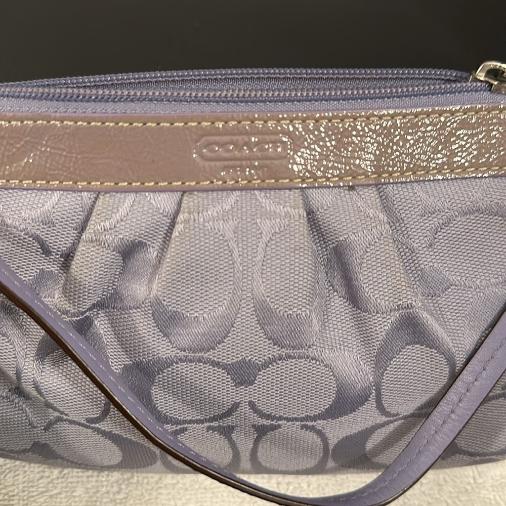 Coach lavender Wristlet Bag - Picture 5 of 6